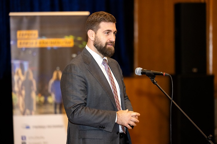 snimka-na-andrey-novakov